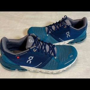 Women’s On Cloud Cloudflyer Blue Running Shoe Size 8.5